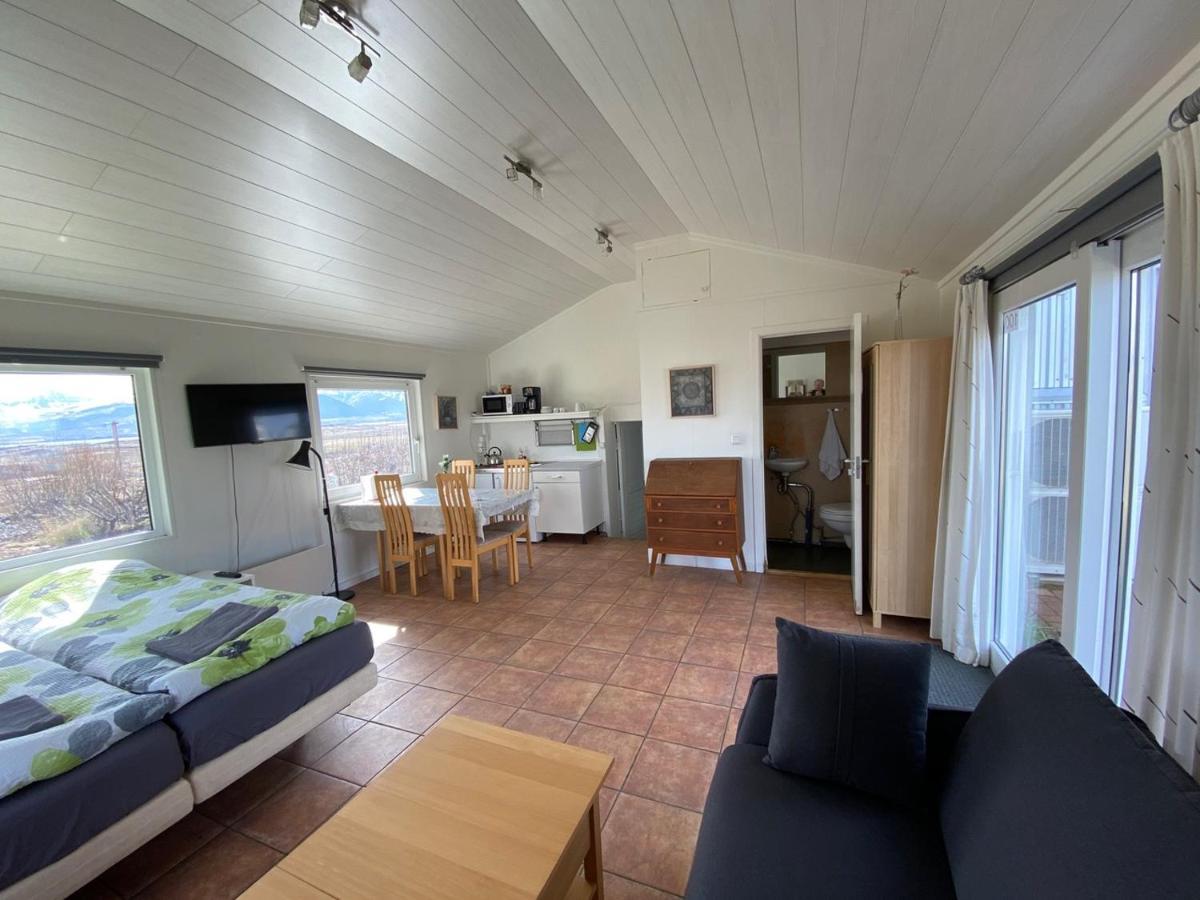 Laekjarkot Rooms And Cottages With Kitchen Borgarnes Exterior photo