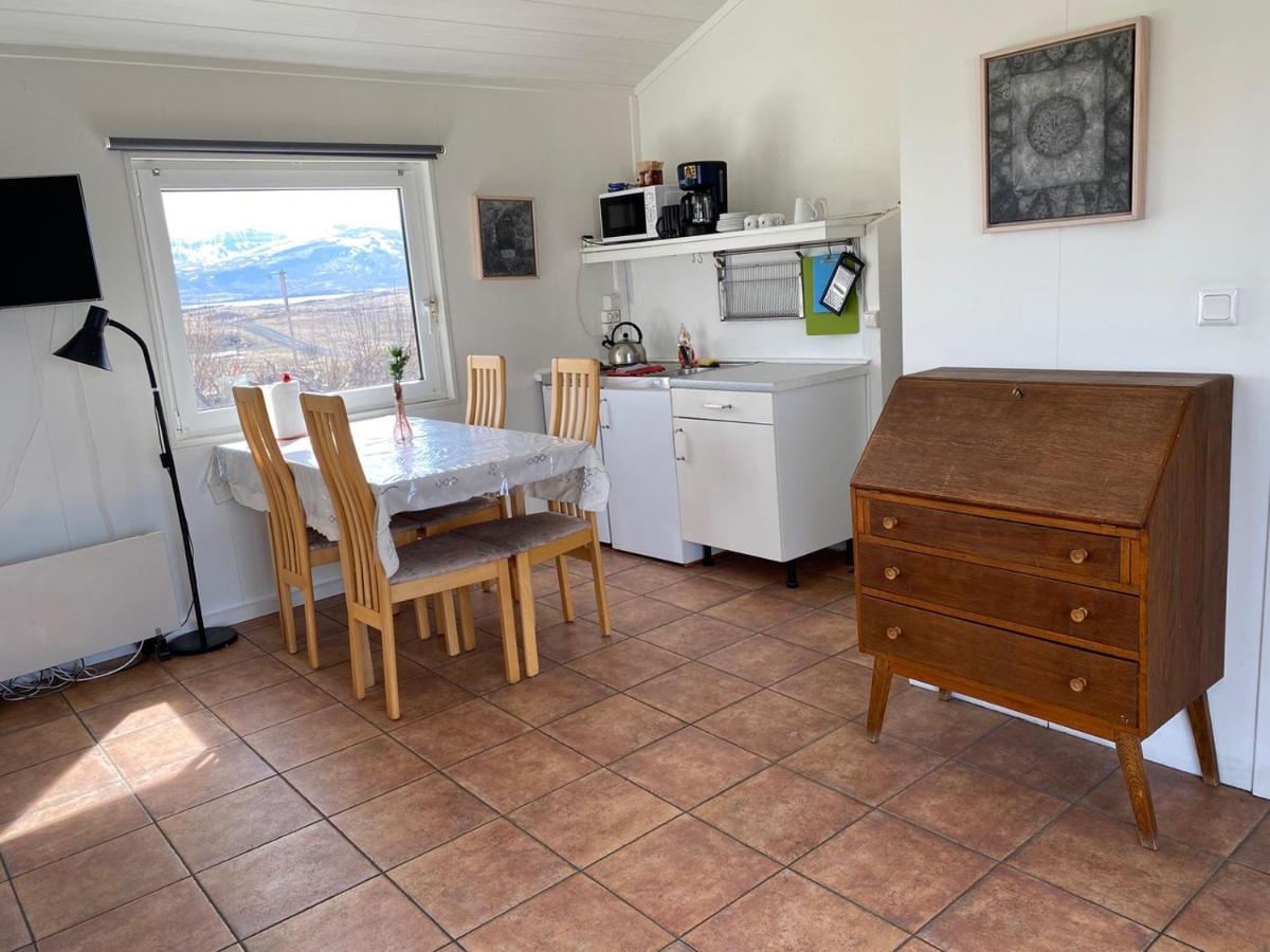 Laekjarkot Rooms And Cottages With Kitchen Borgarnes Exterior photo